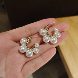 Sparkle Your Way Trending Stylish Pearl Earrings